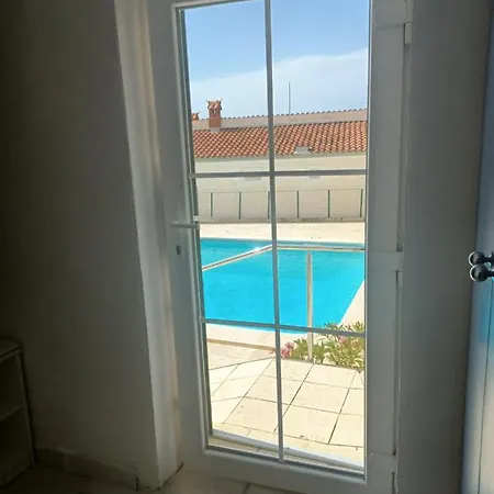 Ivan Dujmovic Dvori 4*