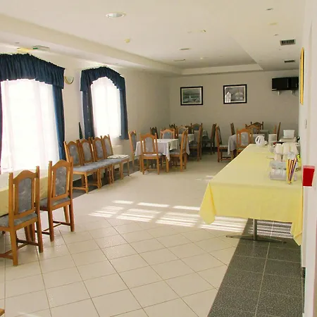 Ivan Dujmovic Dvori 酒店 波尔