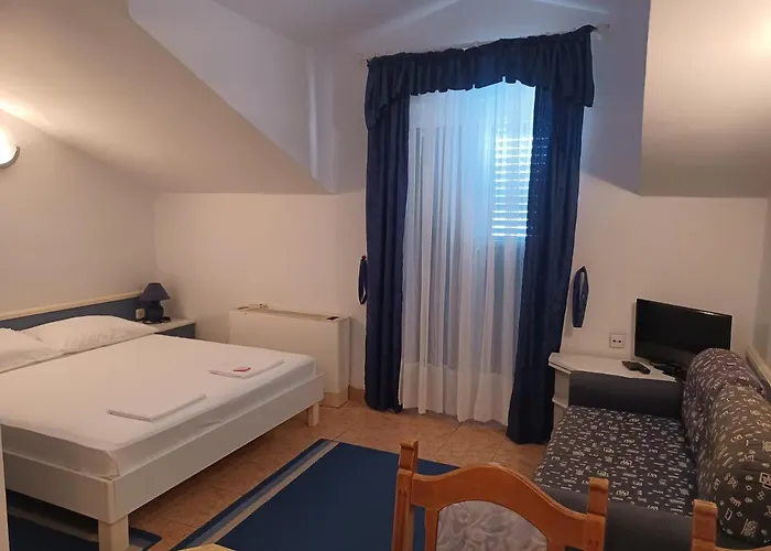 Hotel Ivan Dujmovic Dvori 4*