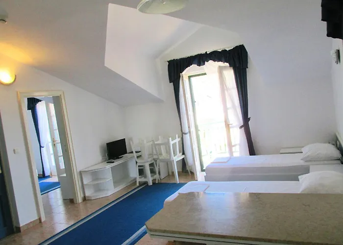 Hotel Ivan Dujmovic Dvori 4*