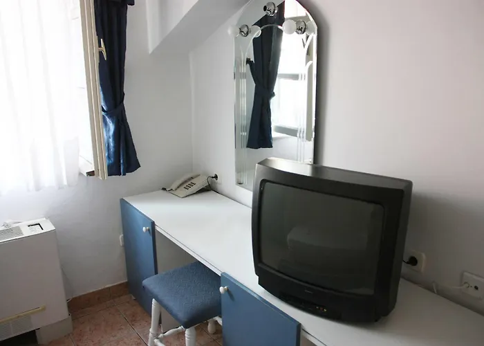 Hotel Ivan Dujmovic Dvori 4*