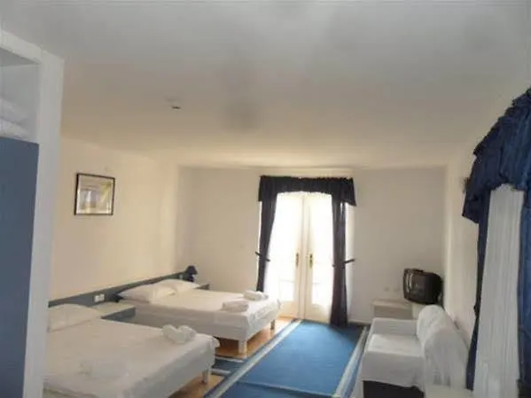 Ivan Dujmovic Dvori Milna (Brac)