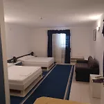 Ivan Dujmovic Dvori 4* Milna (Brac)