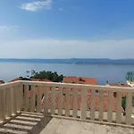 Ivan Dujmovic Dvori 4* Milna (Brac)