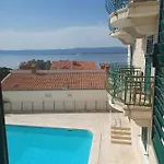 Ivan Dujmovic Dvori Hotel 4*