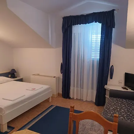 Hotell Ivan Dujmovic Dvori 4*