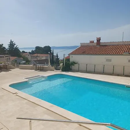Ivan Dujmovic Dvori Hotel Milna (Brac)